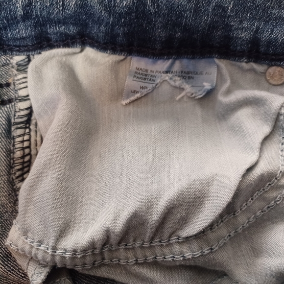 🍒 Levi's Signature Denim Raw Hem Jeans - Picture 7 of 9